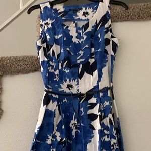 A tommy hilfeger dress